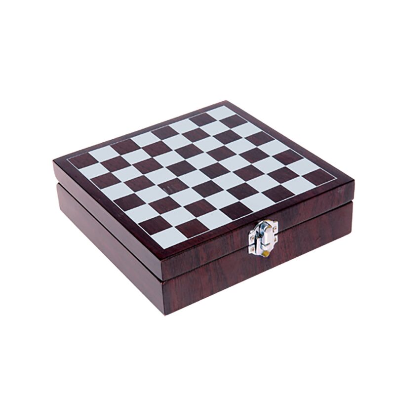 Chess - sada na víno a šach