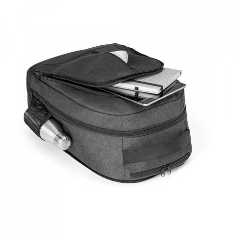 EINDHOVEN. Kufor na notebook 15'6"